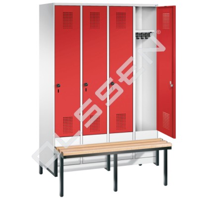 4-person clothing locker with lowered bench frame (Evo)